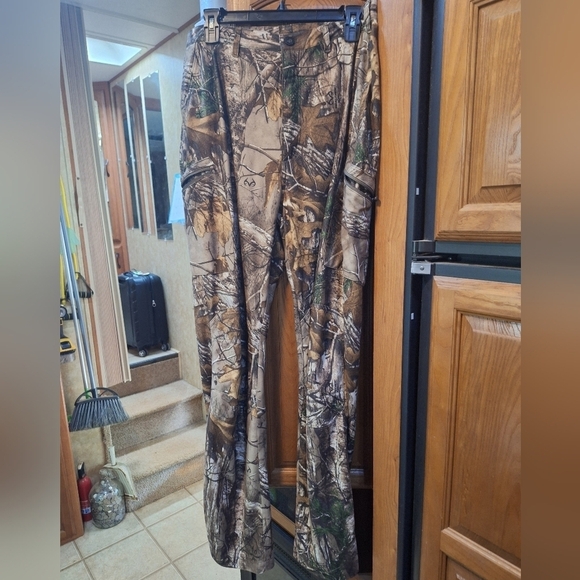 Other - Game Wunner Realtree Camouflage Outdoor Pants In A Mens Size 36×33. EUC